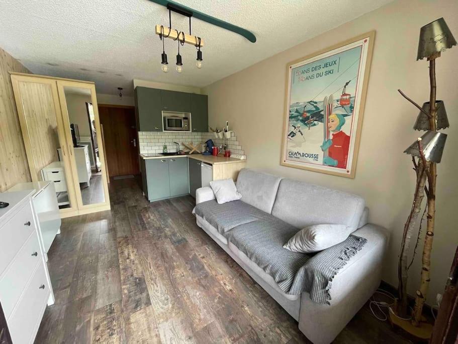 Studio Refait A Neuf Avec Balcon - Famille - Parking Couvert 샴루스 외부 사진