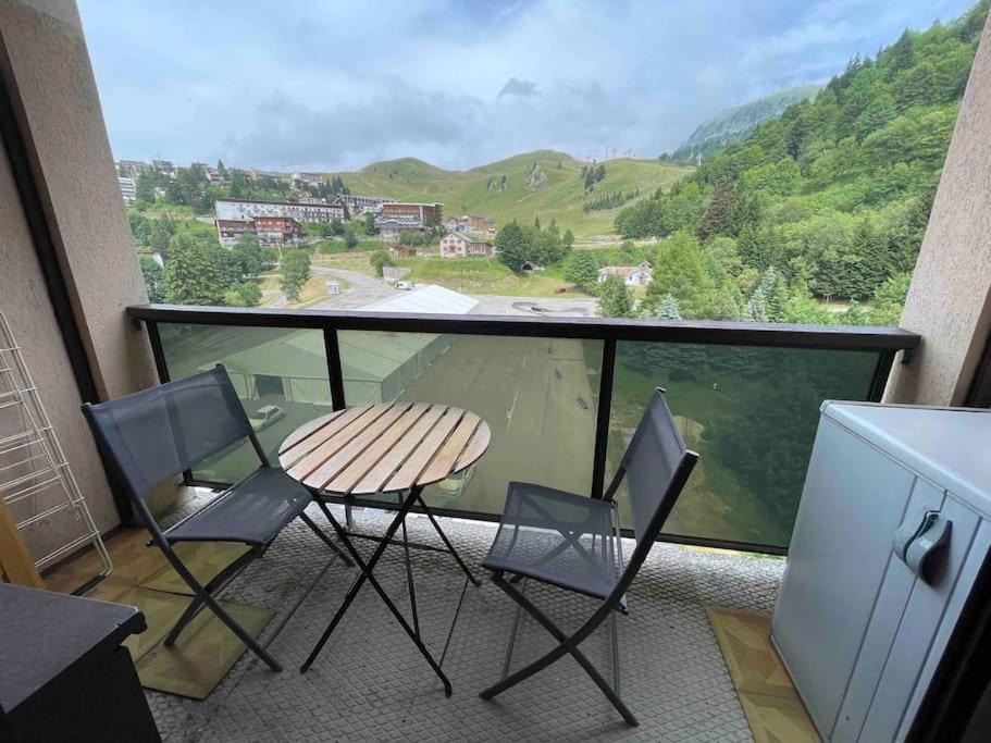 Studio Refait A Neuf Avec Balcon - Famille - Parking Couvert 샴루스 외부 사진